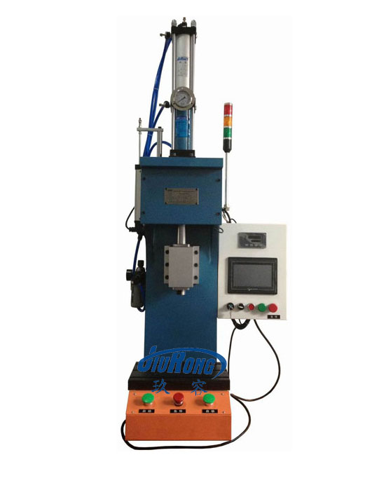 氣液壓力機 氣液壓力機